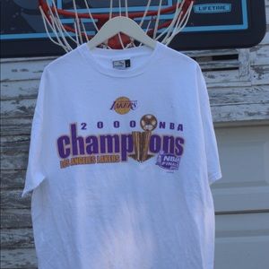 Vintage Los Angeles Lakers 2000 Championship Shirt